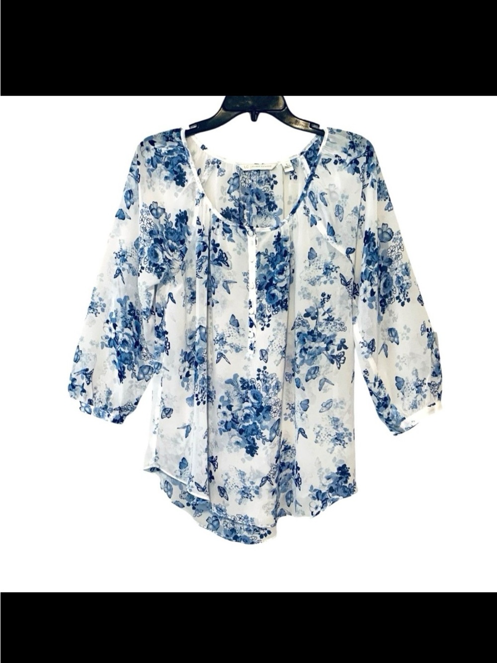 LC Lauren Conrad Blue & White Floral 3/4 sleeve Blouse